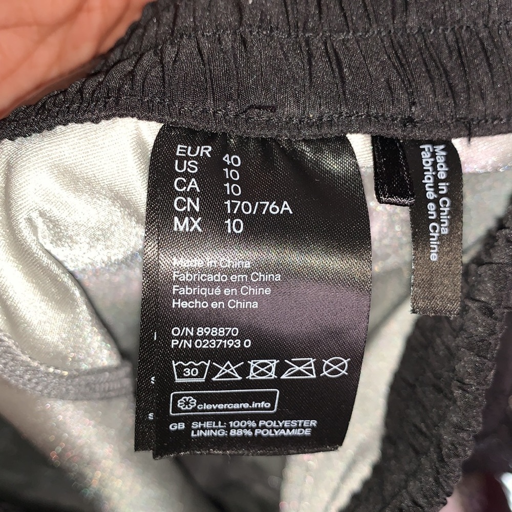 ALEXANDER WANG x H&M | Runaway Double Run Shorts HM - Picture 13 of 15